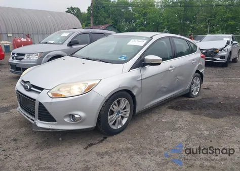 2012 Ford Focus Sel z USA, uszkodzony, nr VIN 1FAHP3M27CL405213
